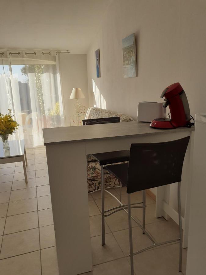 Studio Les olivades Arles Exterior foto